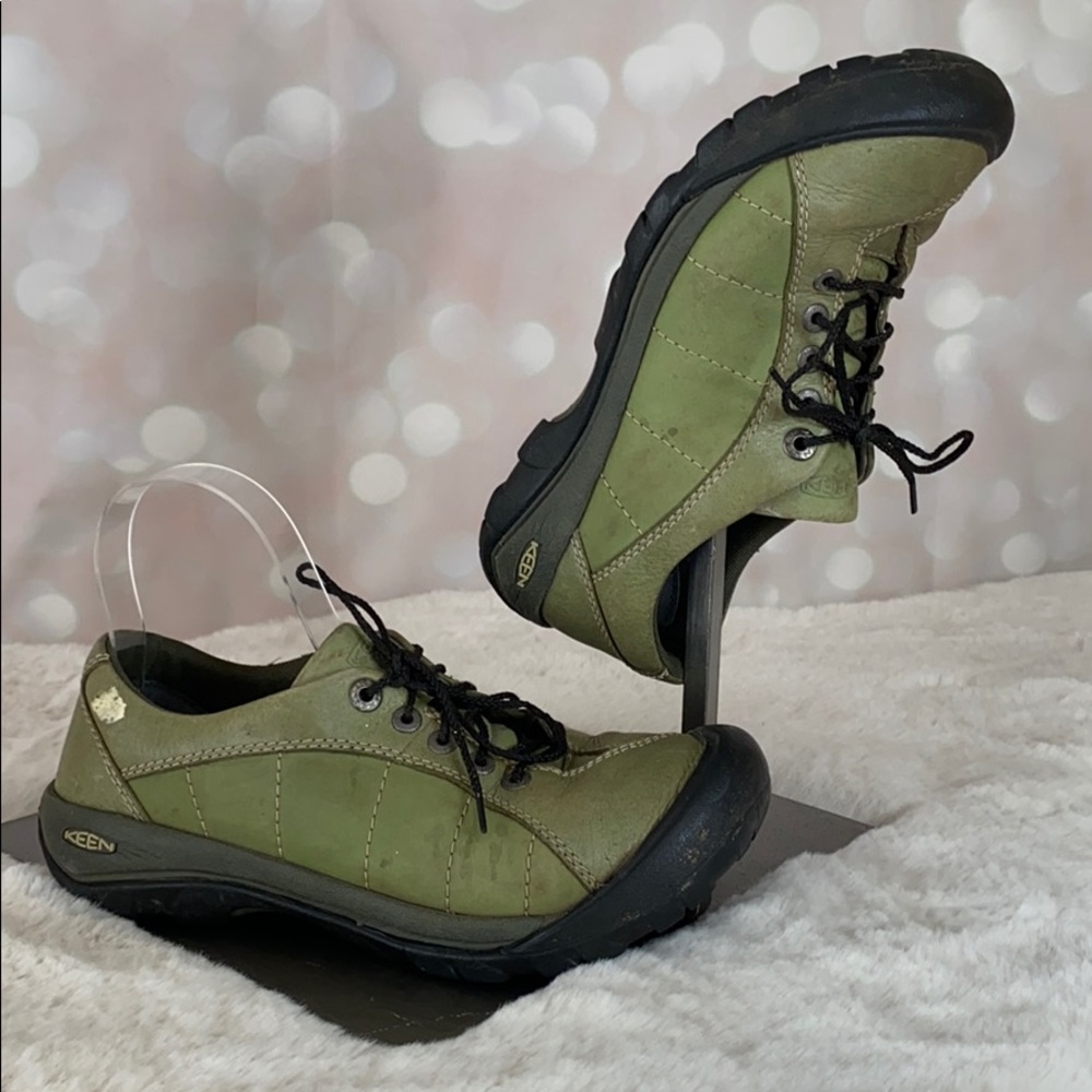 KEEN Green Outdoor Shoes Size 7.5
